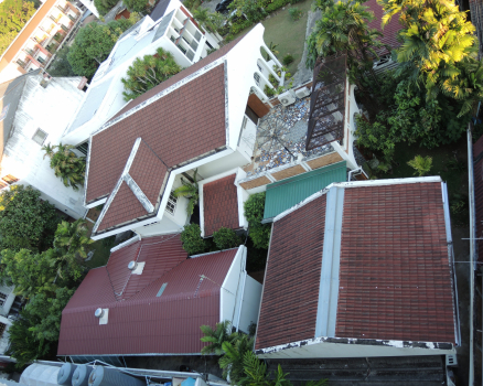 In January 2020, the world still seemed to be in some order. The view from my hotel room in Chiang Mai, Thailand, struck me as a fascinating composition. BURI SIRI means BEAUTIFUL TOWN.